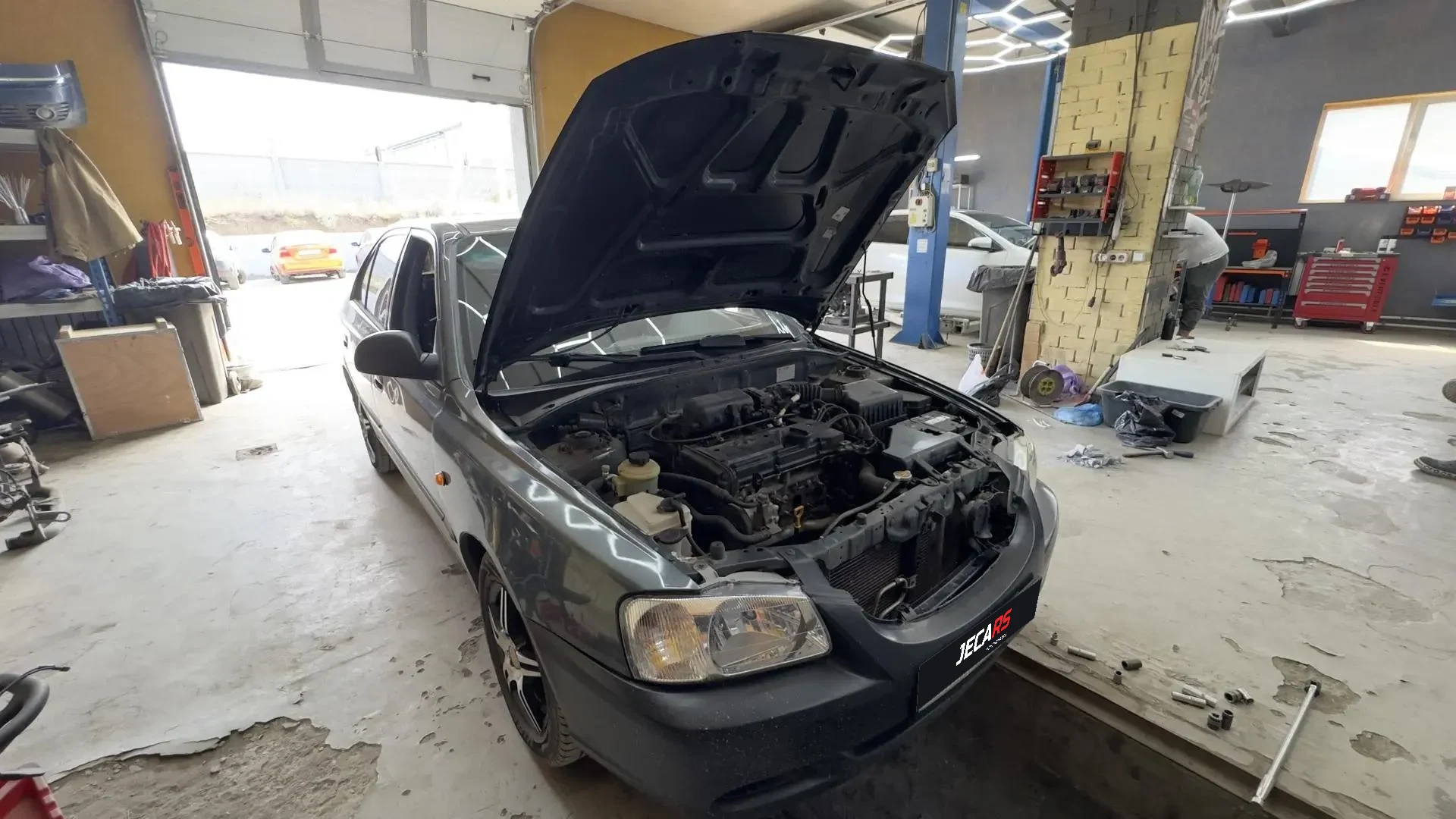Hyundai Accent в мастерской JECARS — фото 1 из 6