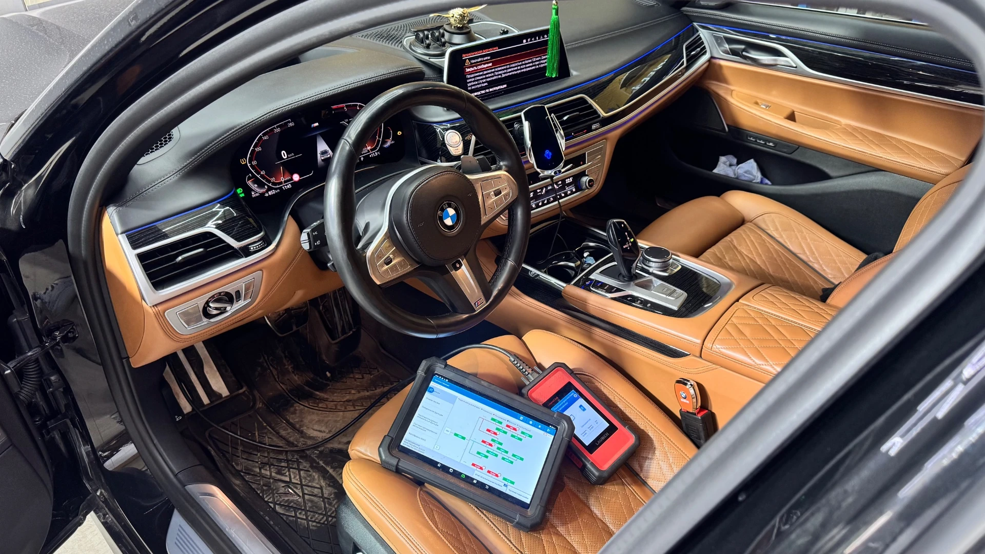 BMW 7 серии в мастерской JECARS — фото 2 из 3